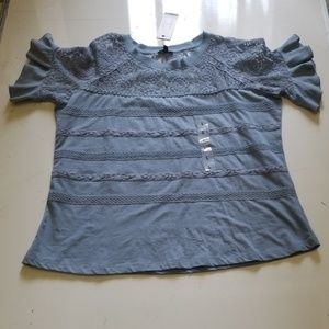 NWT Light Blue Hannah brand Shortsleeve Shirt